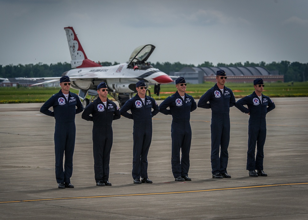 Niagara Falls Air Reserve Station hosts air show