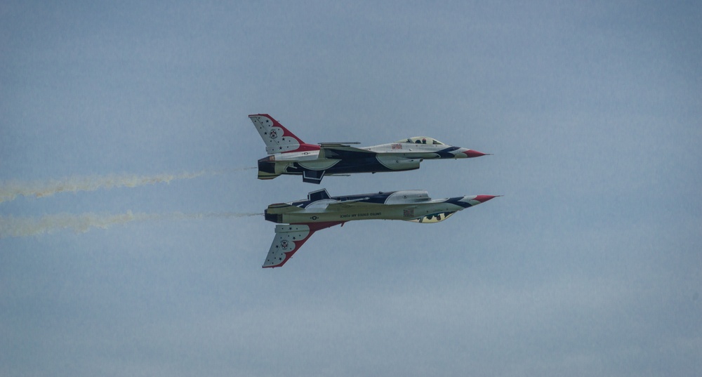 Niagara Falls Air Reserve Station hosts air show