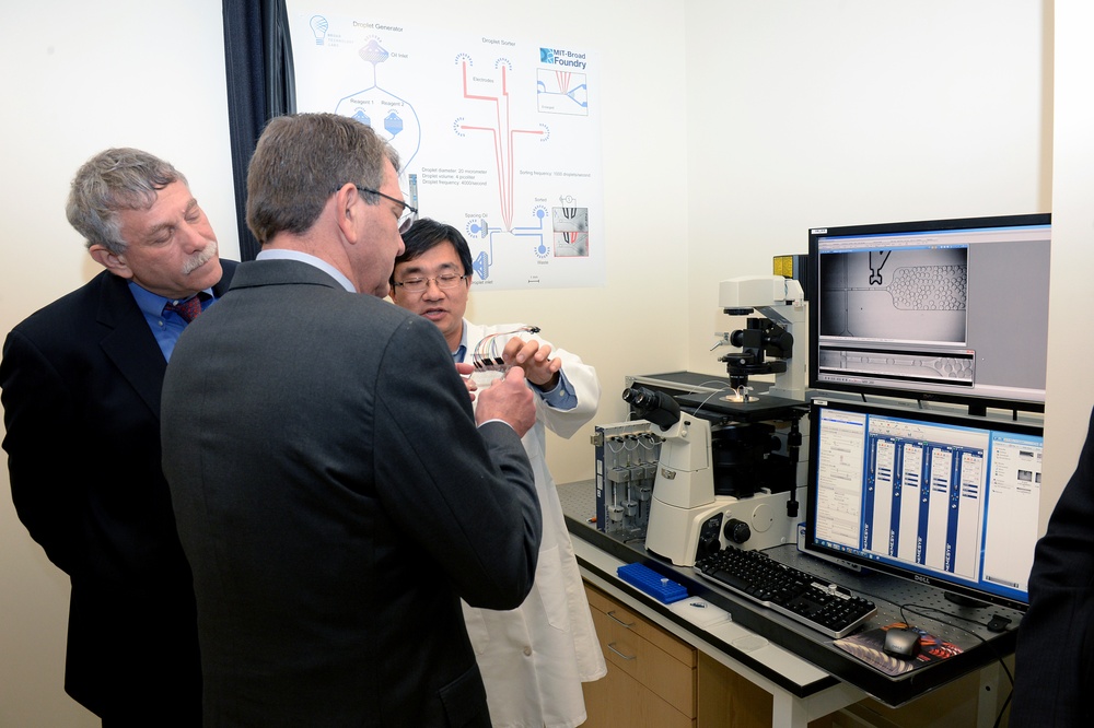 Secretary of defense takes a tour of the Broad Institute of MIT and Harvard