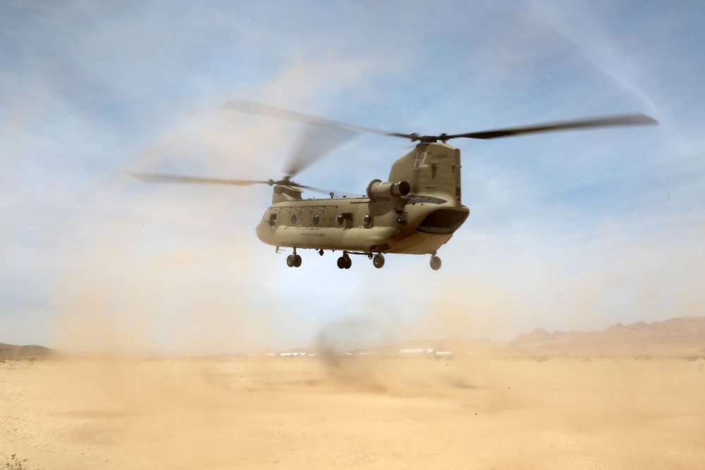 CH-47 landing