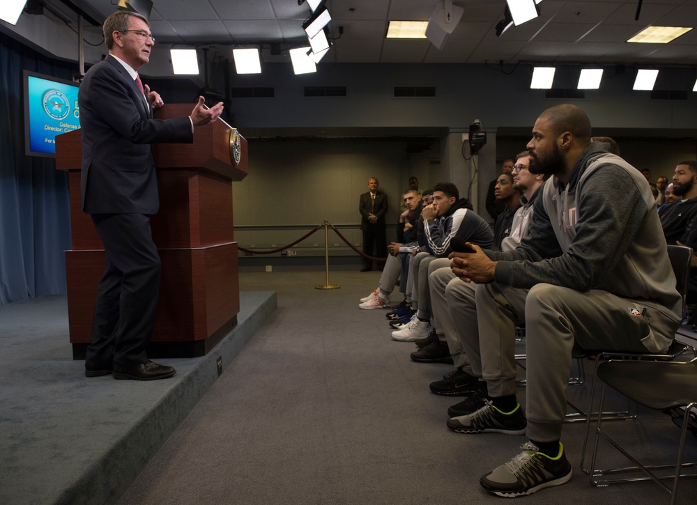Secretary of defense meets with Phoenix Suns