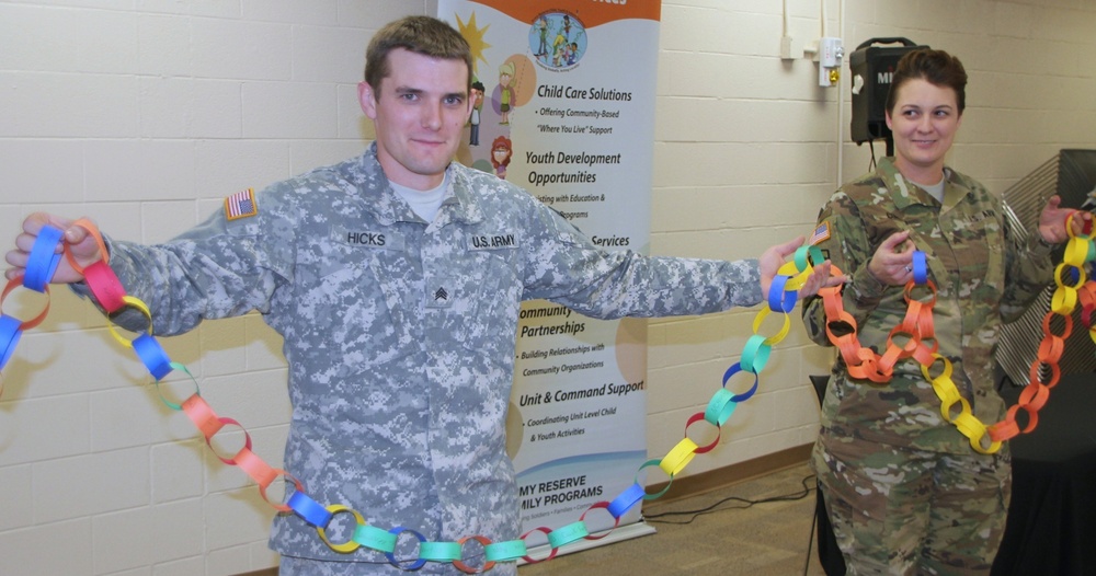Sgt. Brian Hicks demonstrates the Soldier Life Cycle