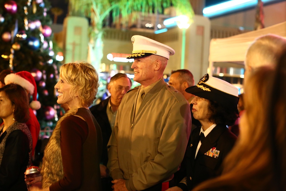 2015 Annual Oceanside Tree Lighting Ceremony