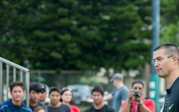 MLB players interact with military members and their families