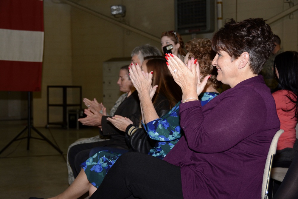 Senior Master Sgt. Timothy Roberts promotes to chief master sergeant