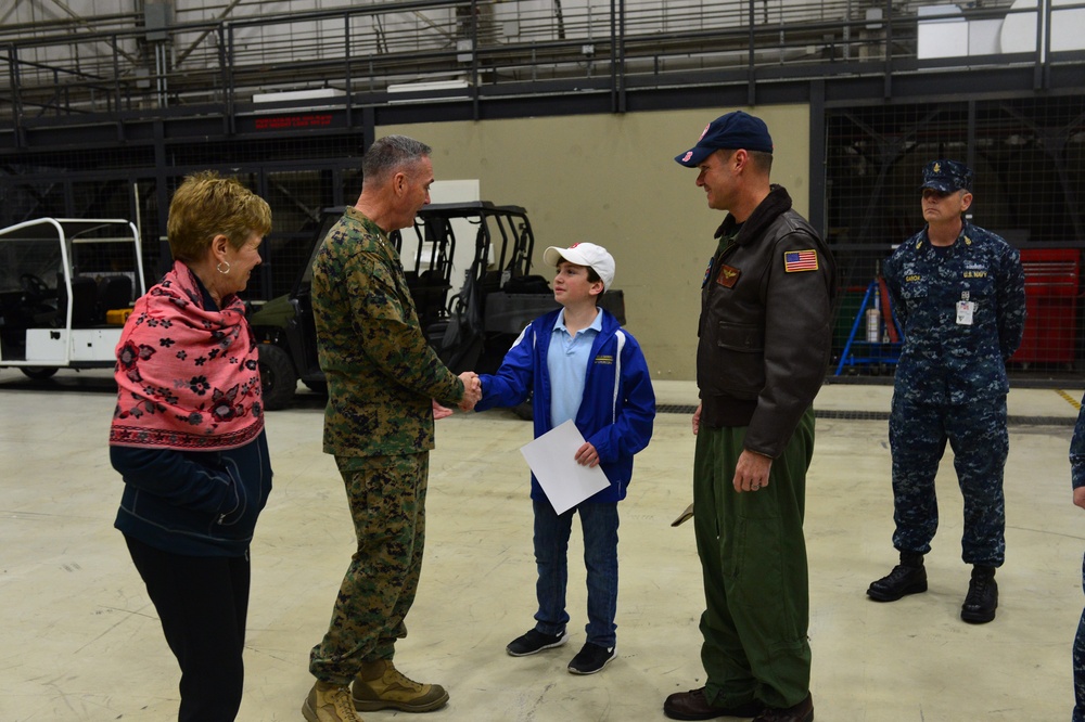 CJCS USO Holiday Tour