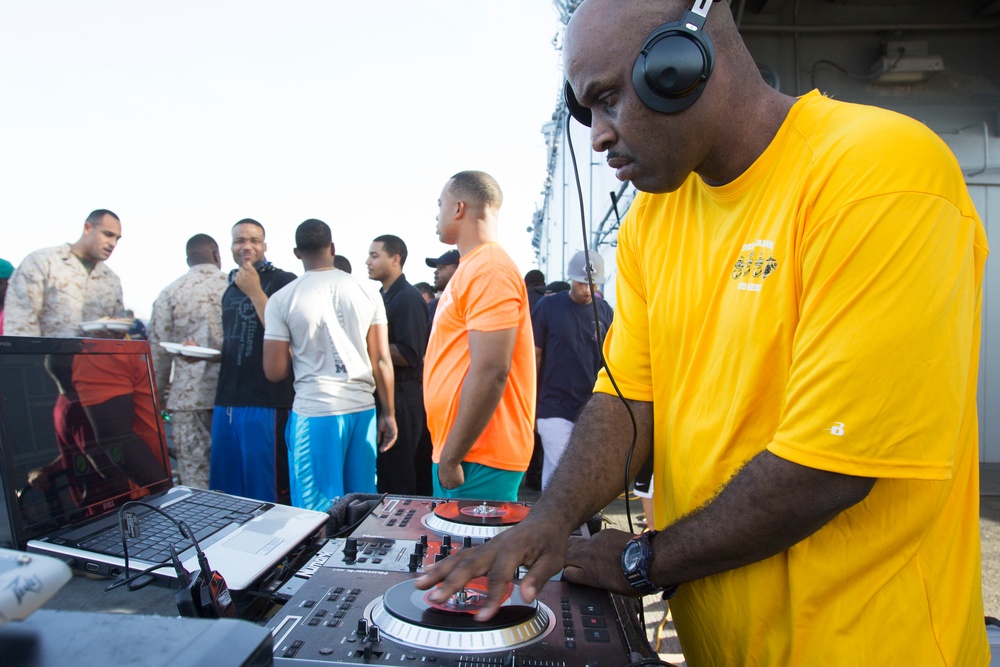 Morale stays high aboard USS Kearsarge during steel beach event