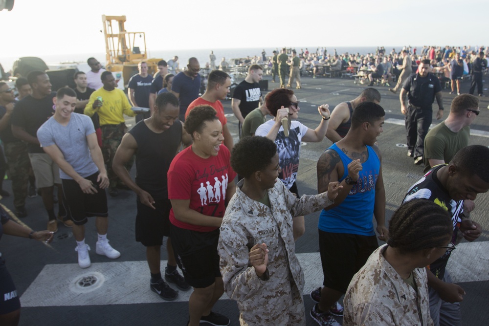 Morale stays high aboard USS Kearsarge during steel beach event