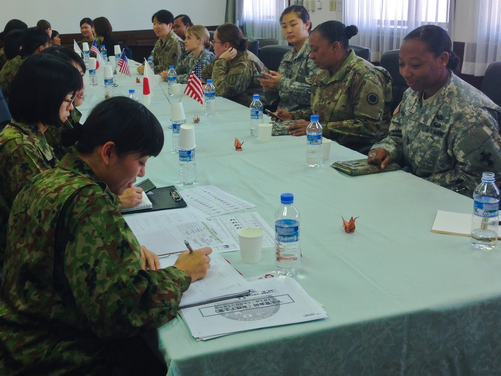Japanese, American female service members discuss challenges, opportunities of serving