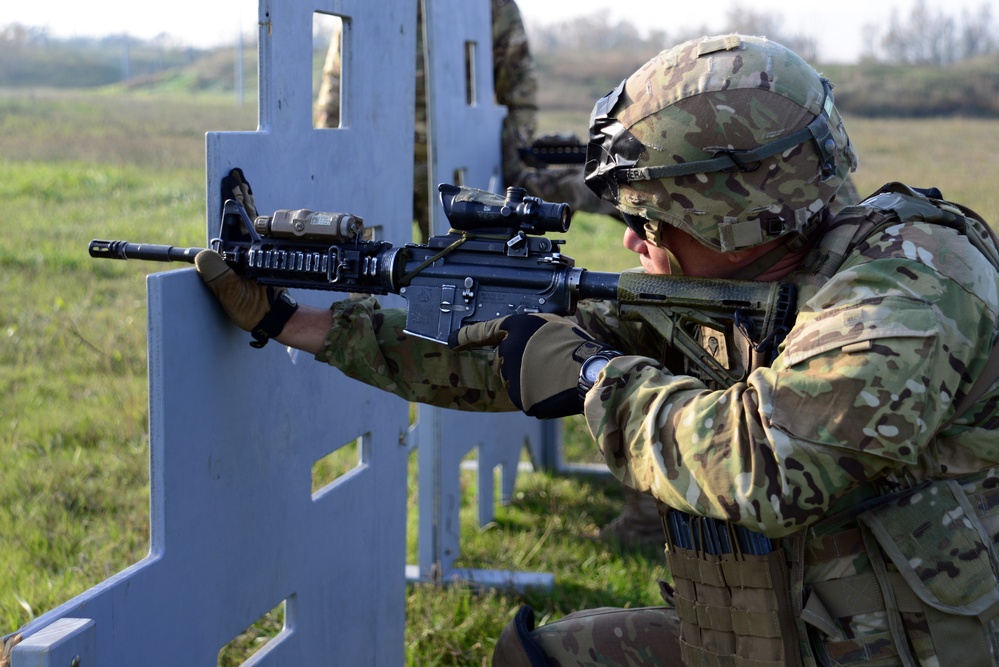 Foce Reno paratrooper training