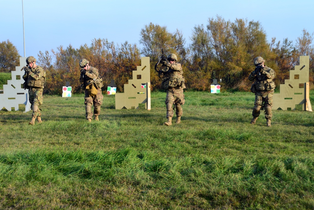 Foce Reno paratrooper training