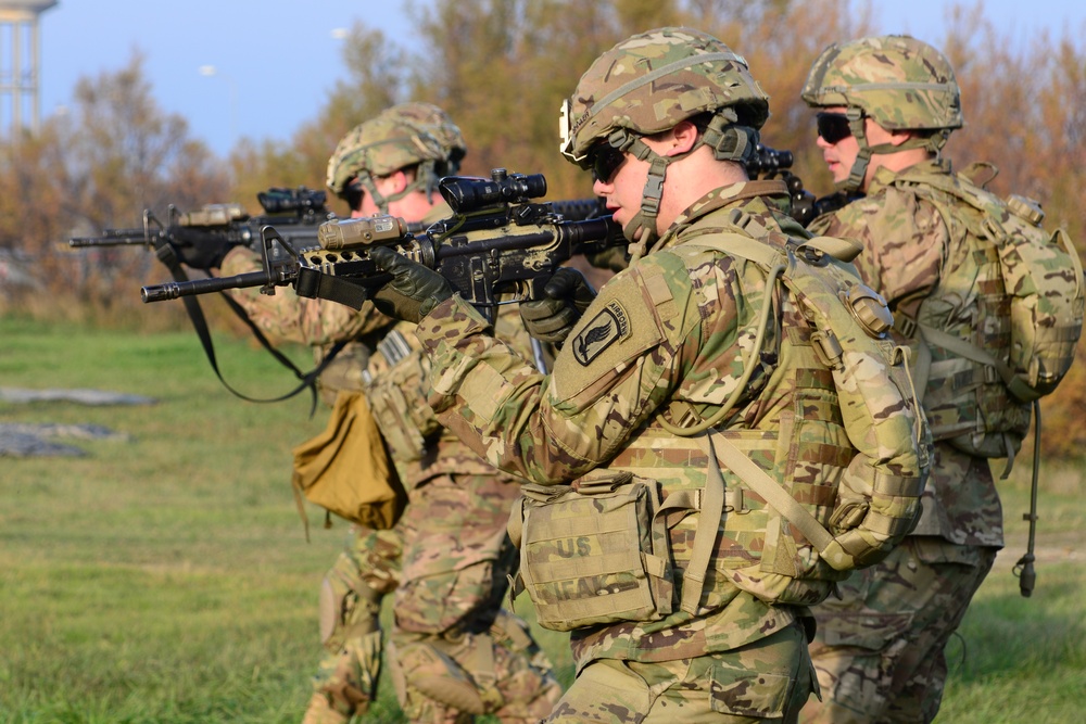 Foce Reno paratrooper training