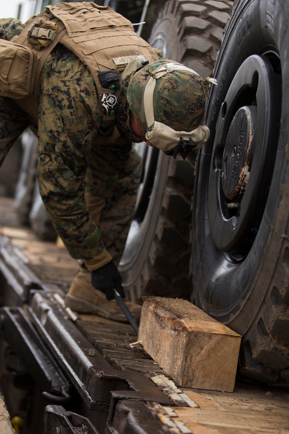 U.S. Marine armor, equipment get a change in scenery