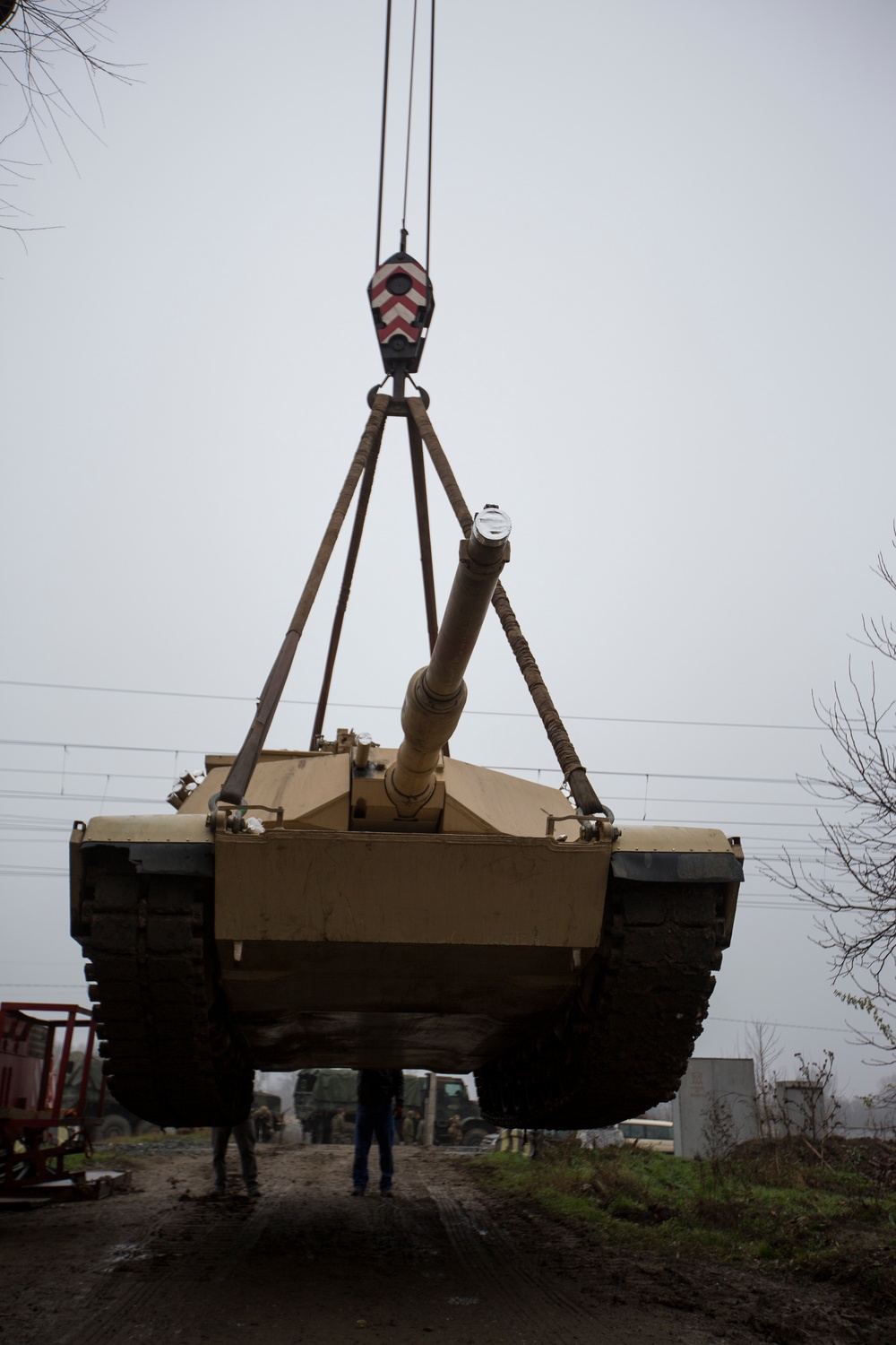 U.S. Marine armor, equipment get a change in scenery