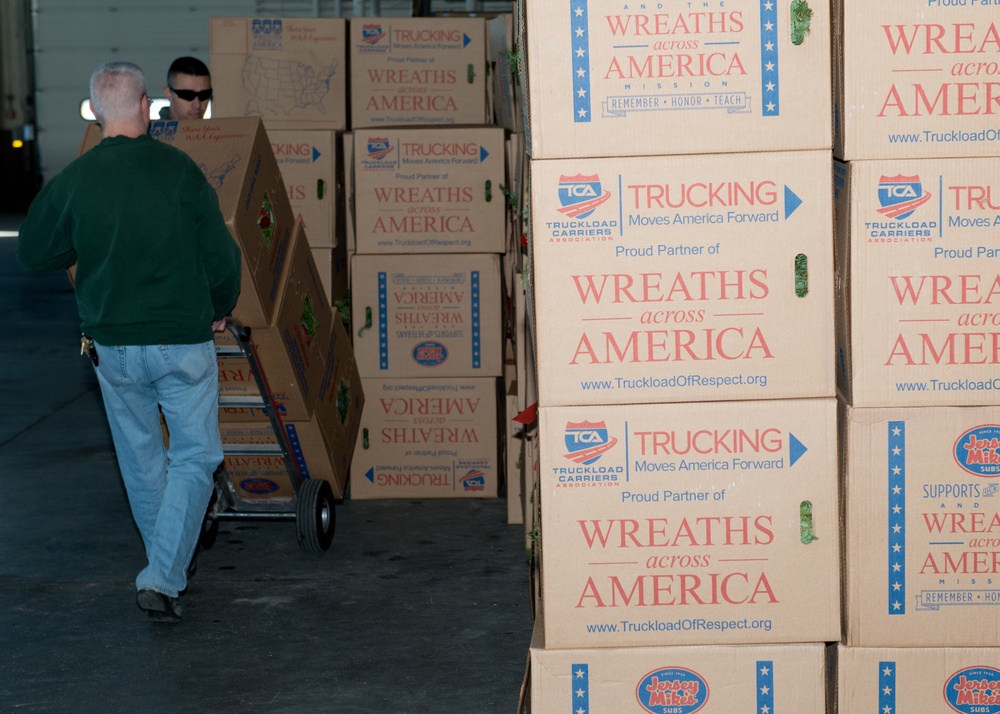 102nd IW members assist Wreaths Across America program