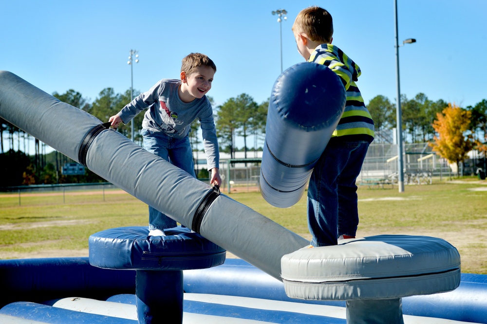 Team Shaw hosts Fall Family Picnic