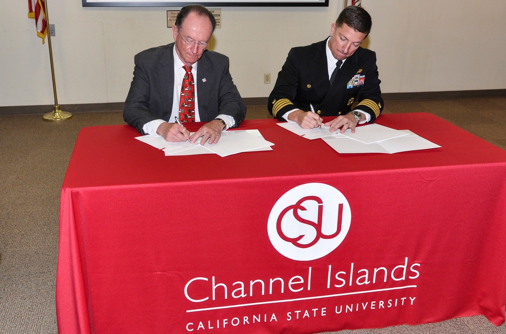 NAVFAC EXWC and CSU Channel Islands sign Education Partnership Agreement