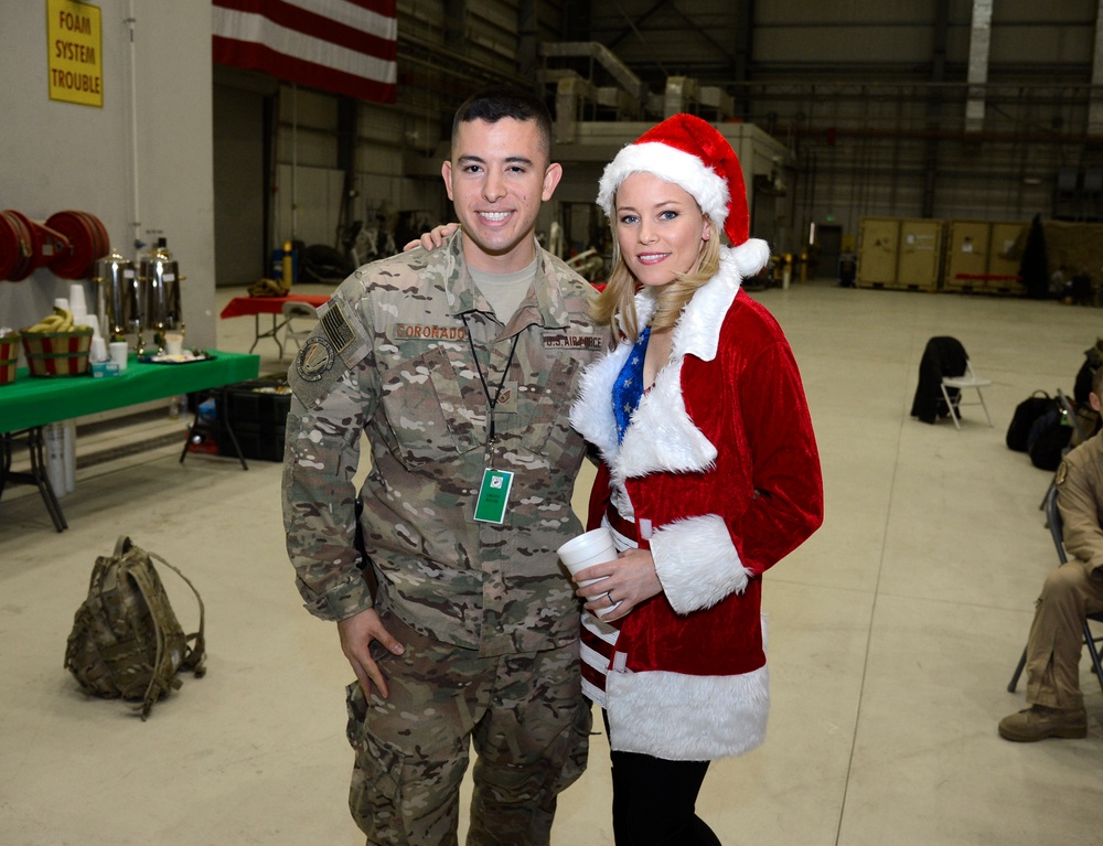 Elizabeth Banks visits troops at Bagram Air Field