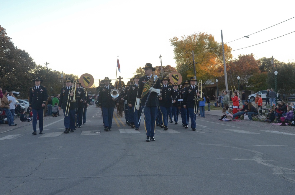 First Team participates in Salado Christmas parade