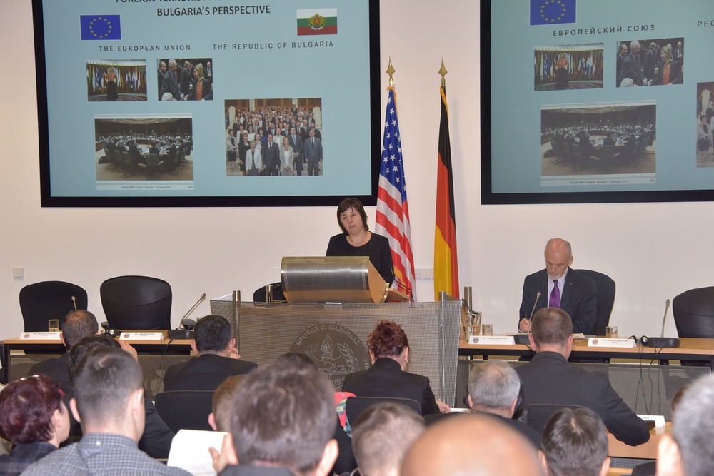 Diplomat Kamelia Dimitrova talks foreign fighters in Bulgaria at terrorism workshop
