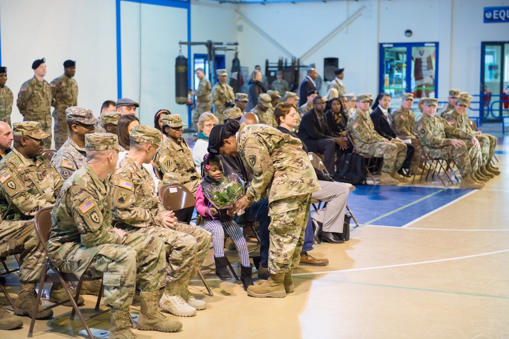 USAREUR CG attends HHC AFNORTH change of responsibility