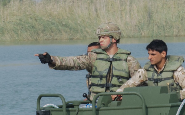 Iraqi engineers assemble float bridges