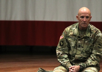 FORSCOM CSM visits troops at Great Place