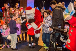 Holiday tree, Santa signal start of holiday season on Joint Base Myer-Henderson Hall