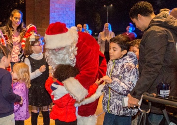 Holiday tree, Santa signal start of holiday season on Joint Base Myer-Henderson Hall