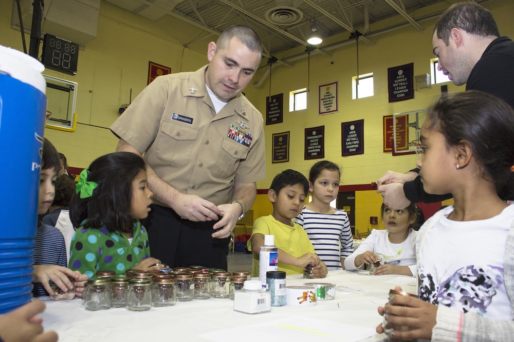 Barcroft Elementary School students celebrate Christmas with the Marines (and Santa)