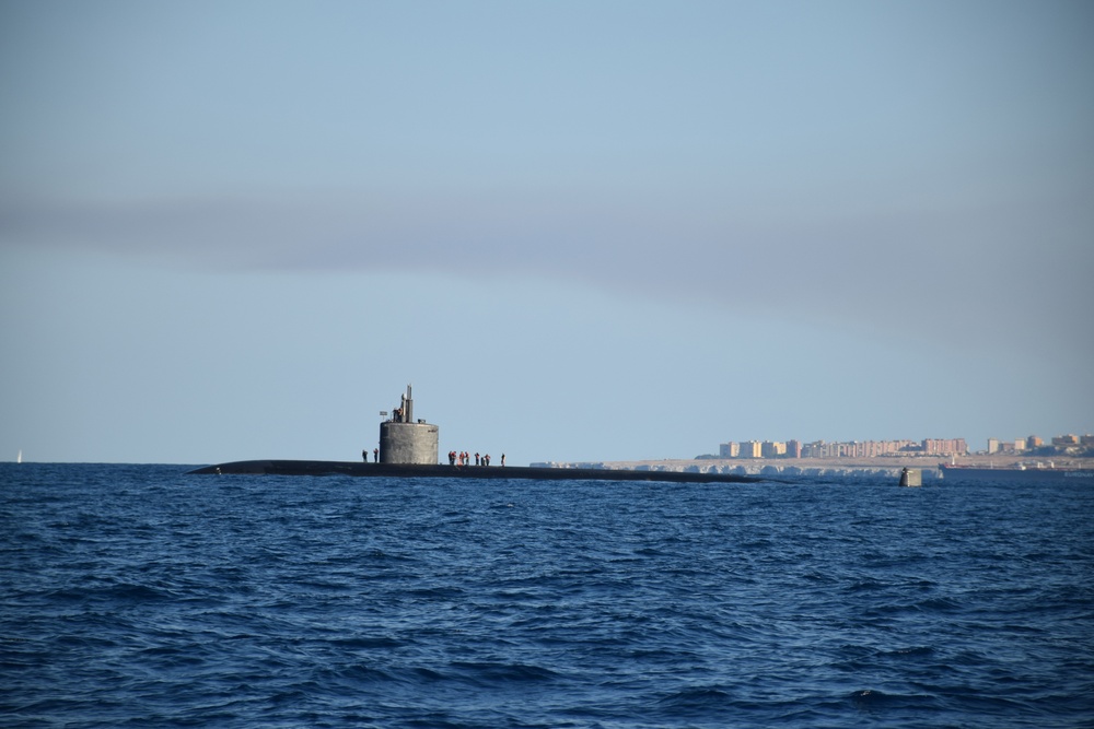 USS Montpelier off coast of Sicily