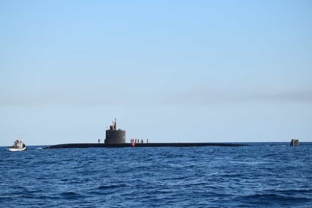 USS Montpelier off coast of Sicily