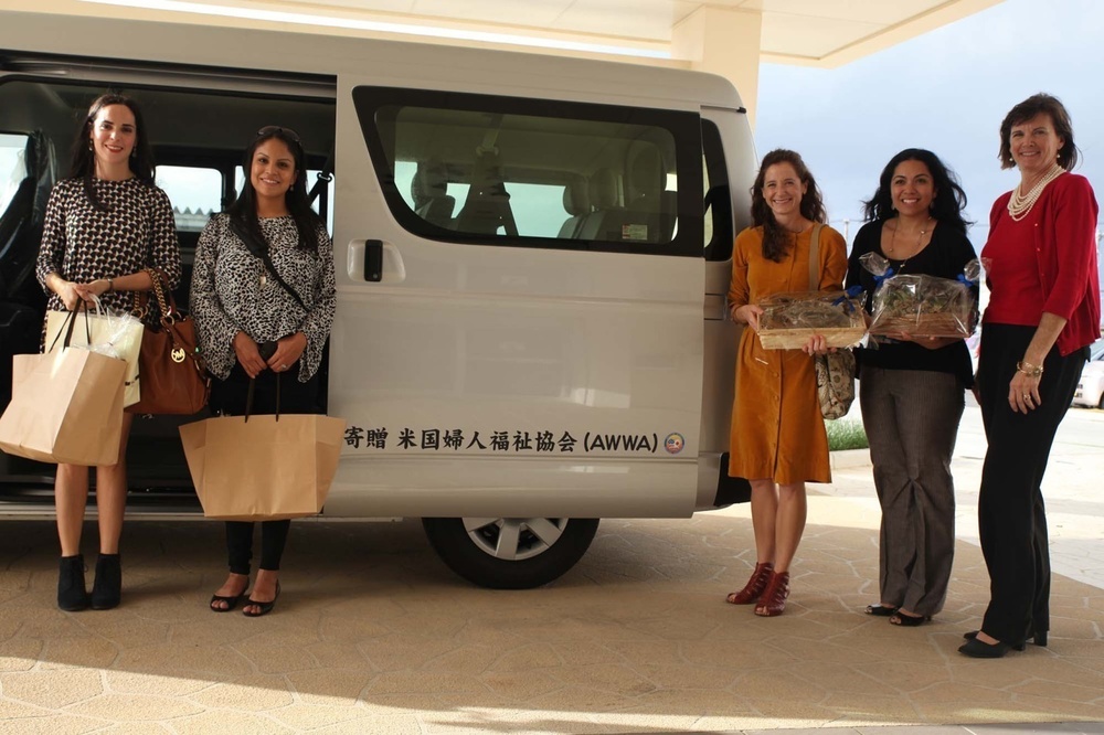 American Women’s Welfare Association donates van to disabled Okinawan residents