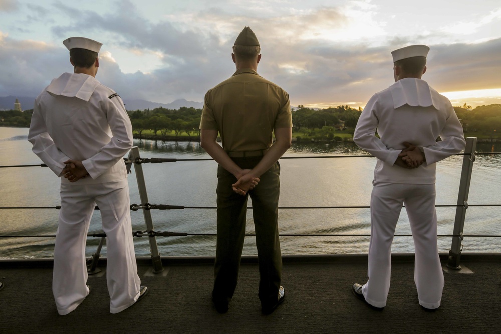Marines, Sailors man the rails