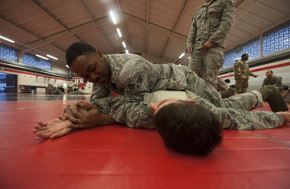 USAF Airmen compete in 7th MSC Combatives Tournament