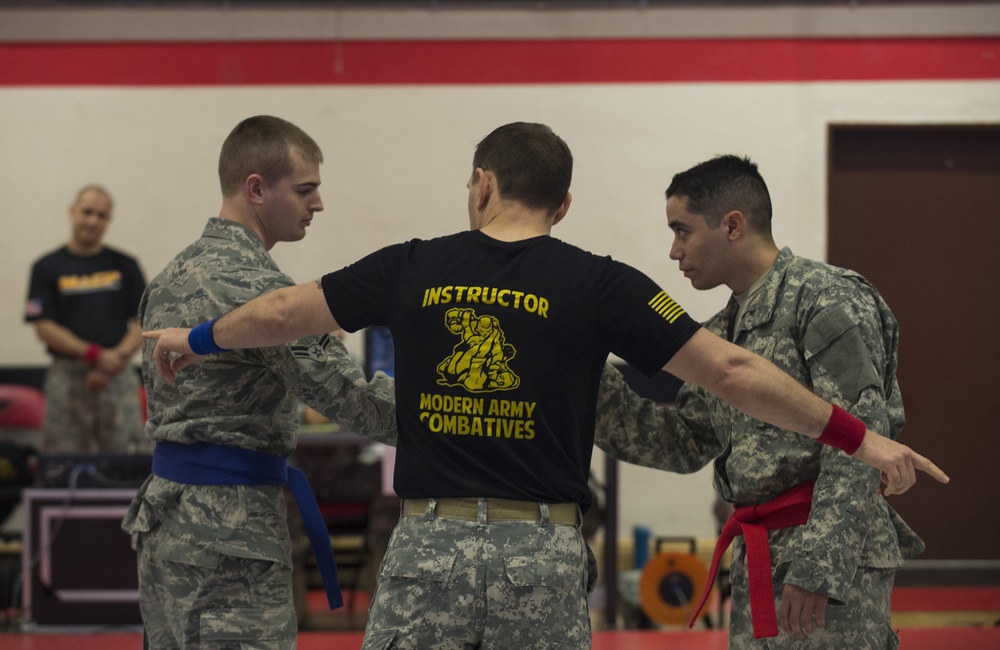 USAF Airmen compete in 7th MSC Combatives Tournament