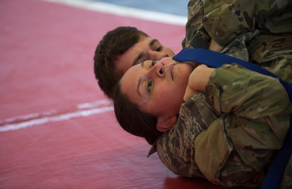 USAF Airmen compete in 7th MSC Combatives Tournament