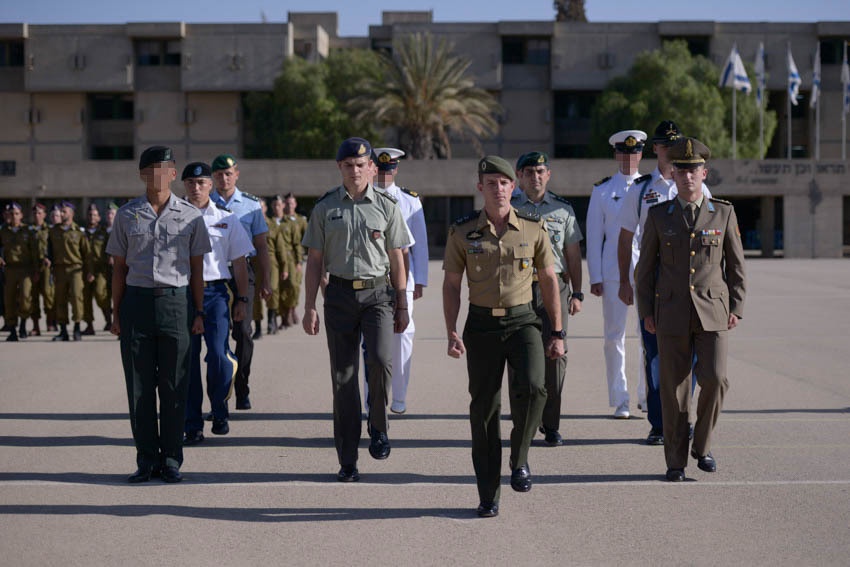 212th CSH officer completes IDF leadership course