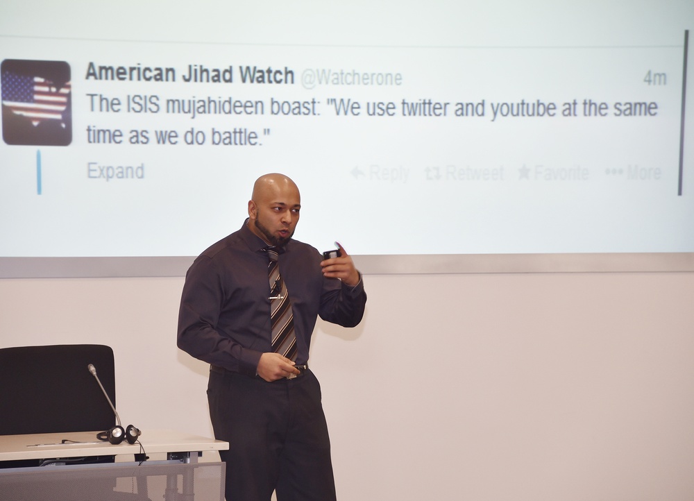 Former Muslim extremist reveals how terrorists use Internet