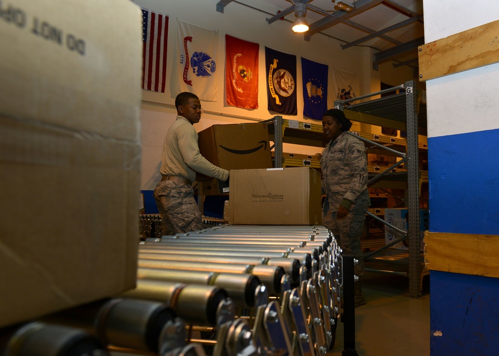 Aviano post office relies on helping hands