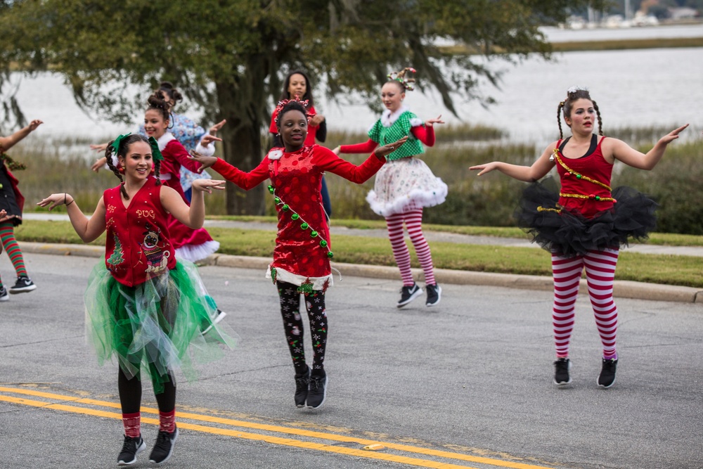DVIDS News Parade for Beaufort to the holidays