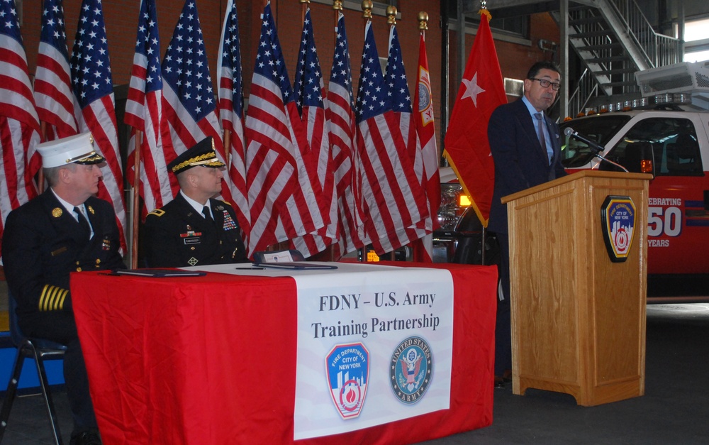 US Army / FDNY MOU signing