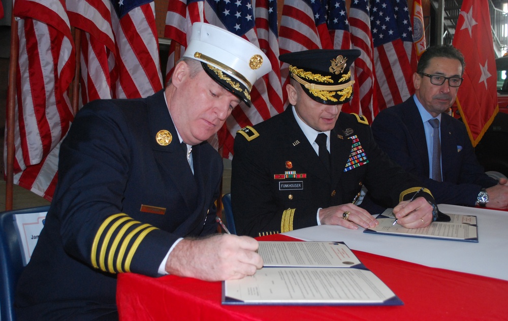 US Army / FDNY MOU Signing