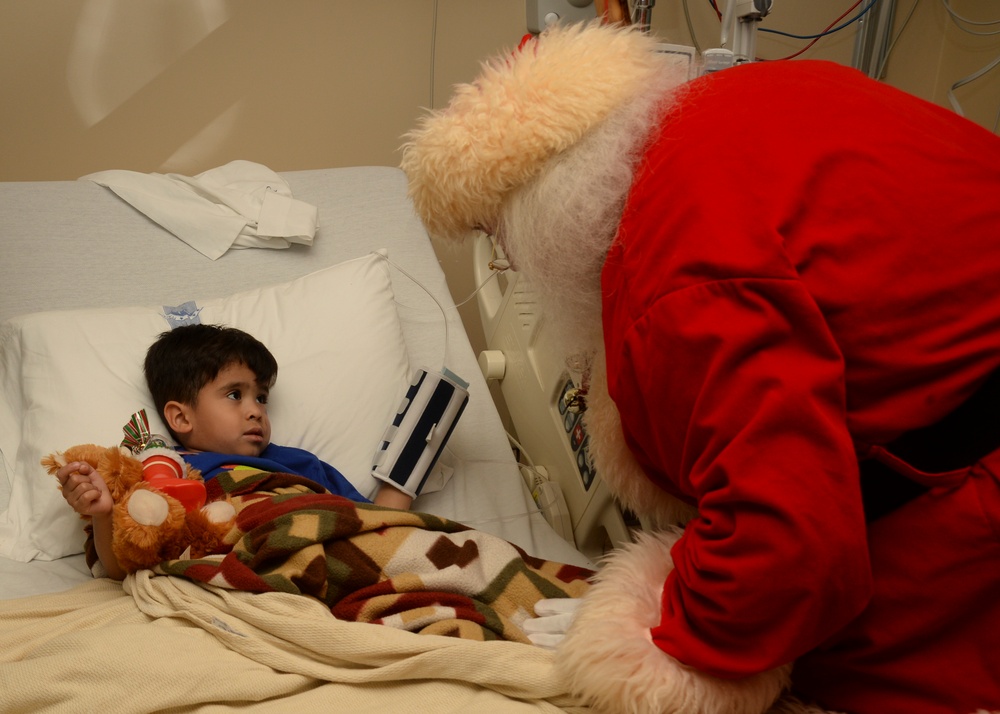 Santa visits Naval Medical Center San Diego