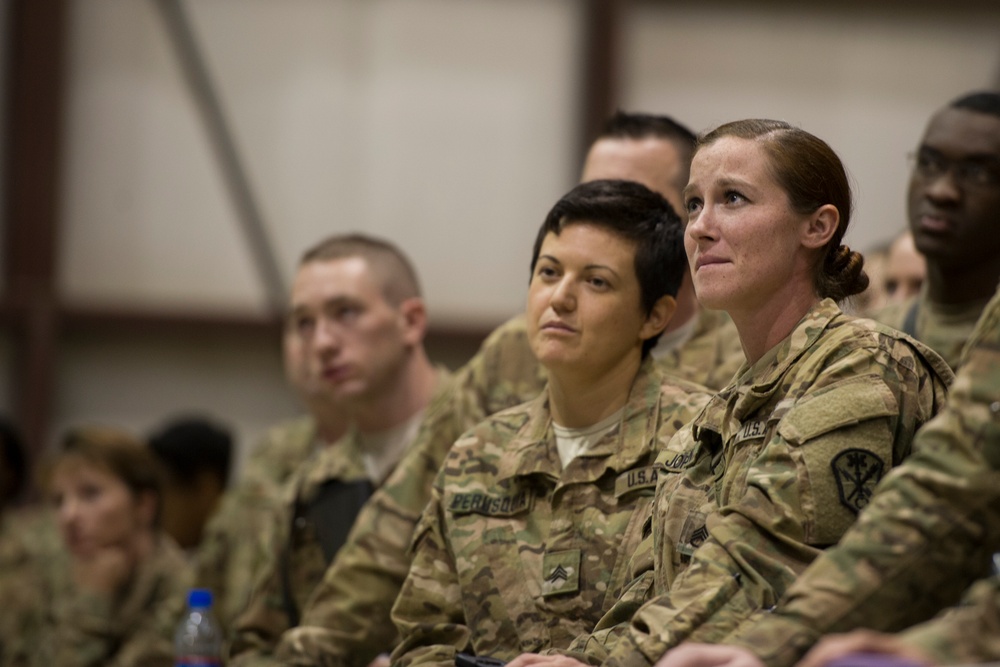 Bagram USO Holiday Troop Visit