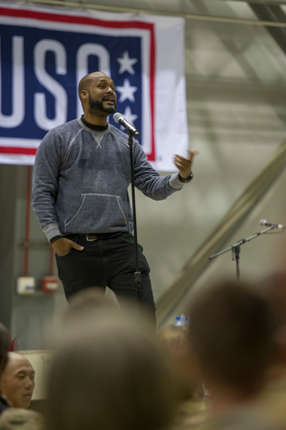 Bagram USO holiday troop visit