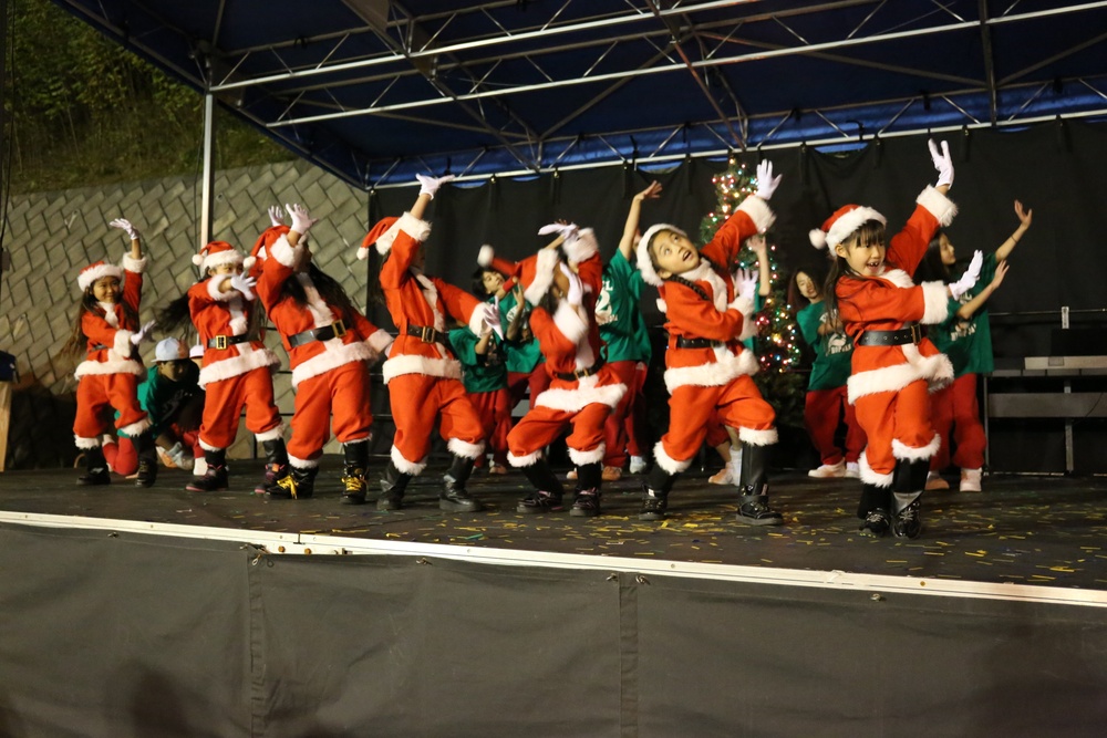 USAG Japan start holiday season with concert