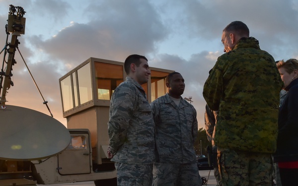 USO Troop Tour delivers holiday cheer to KMC