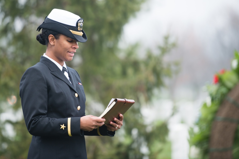 Rear Admiral Grace Hopper honored at Arlington National Cemetery