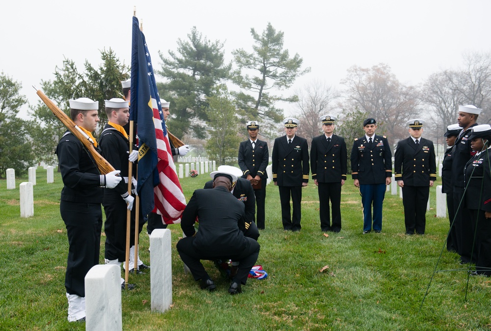 Rear Adm. Grace Hopper honored at Arlington National Cemetery